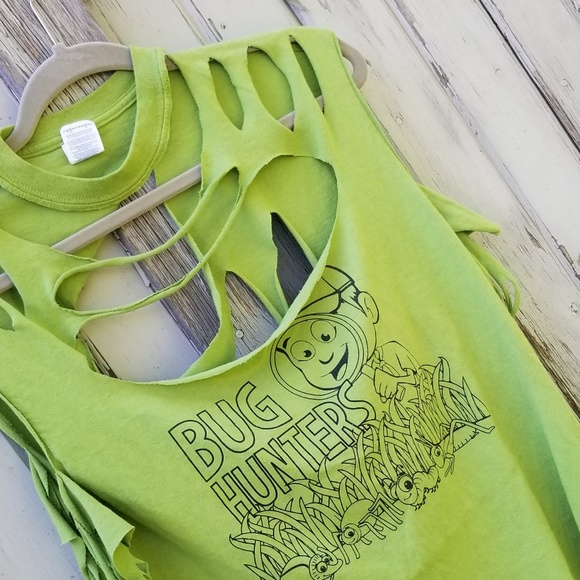 Distressed Cut Green Graphic Tee Upcycled - Picture 5 of 5